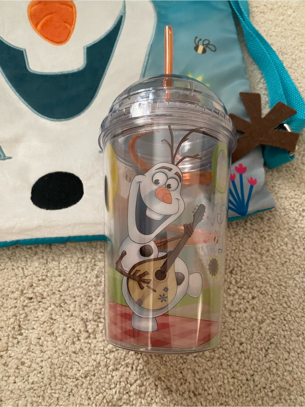 Disney Frozen Olaf’s Royal Picnic - hat, cup, backpack, necklace - Picture 4 of 5
